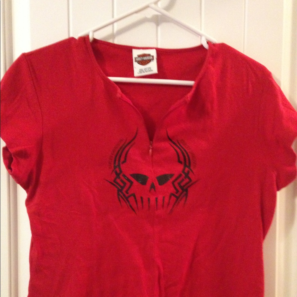 Harley Davidson ladies size large shirt.